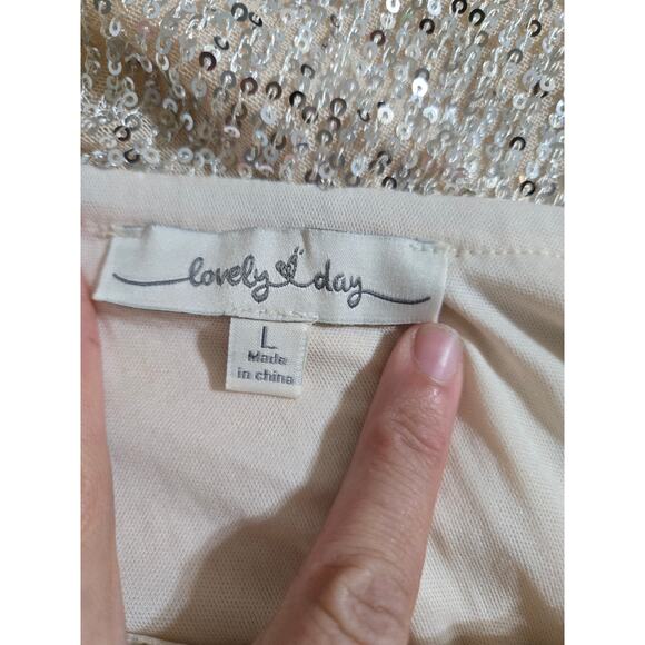 Lovely day large women's gold sequined one shoulder mini dress with side train - Picture 5 of 8